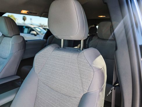 Certified 2026 Toyota Sienna LE image 18