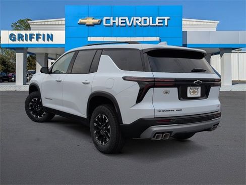 New 2026 Chevrolet Traverse Z71 w/ Enhanced Driving Package image 9