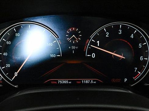 Used 2018 BMW 740i xDrive image 12