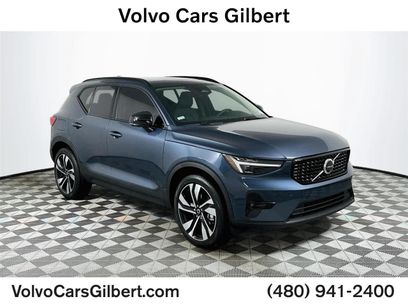 New 2026 Volvo XC40 B5 Ultra w/ Protection Package Premier