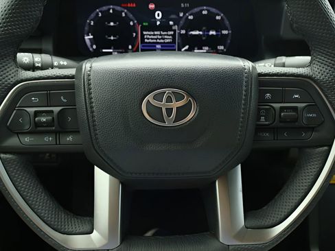 Certified 2026 Toyota Tacoma Limited AWD/4WD image 18