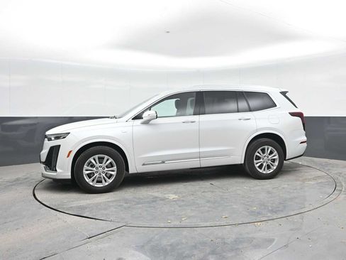 Used 2024 Cadillac XT6 Luxury AWD/4WD image 4