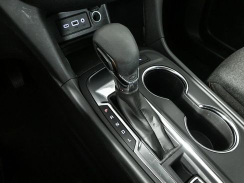 Used 2024 Chevrolet Equinox LT image 16