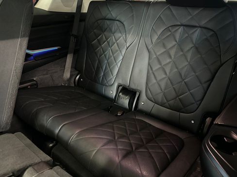 Used 2024 BMW X7 xDrive40i AWD/4WD image 15