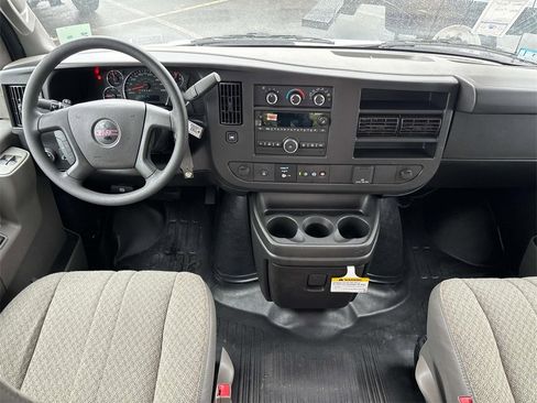 Used 2024 GMC Savana 3500 w/ Power Convenience Package image 7