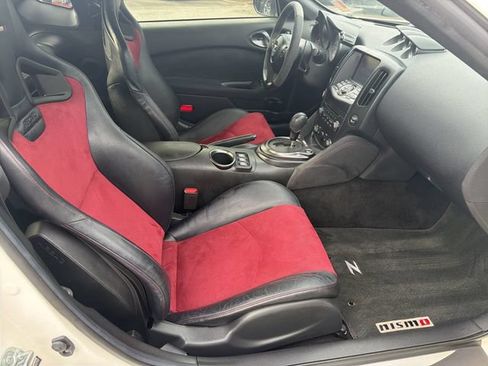 Used 2016 Nissan 370Z NISMO RWD image 15