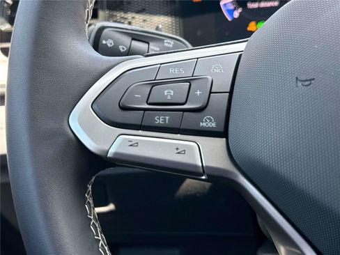 New 2026 Volkswagen Tiguan SE AWD/4WD image 15