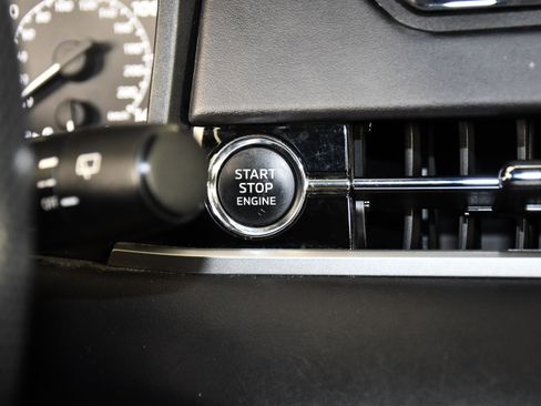 Used 2024 Mitsubishi Outlander ES AWD/4WD image 24