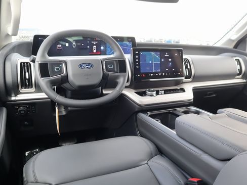 New 2026 Ford Expedition Max Active image 2