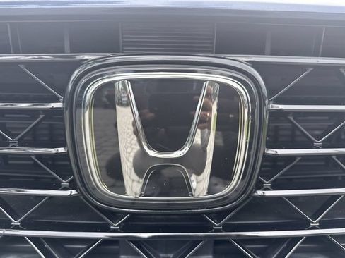 Used 2023 Honda Accord Touring image 10