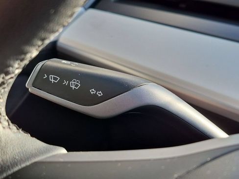 Used 2021 Tesla Model 3 Standard Range Plus RWD image 19