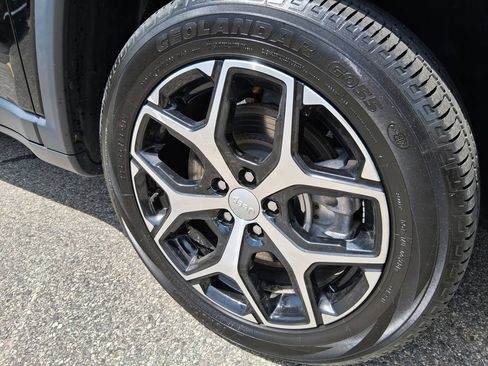 Certified 2024 Jeep Compass Limited AWD/4WD image 6