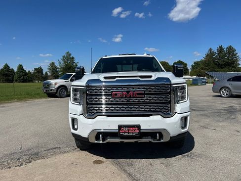 Used 2022 GMC Sierra 2500 Denali AWD/4WD image 2