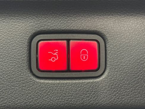 Certified 2024 Mercedes-Benz S 580 4MATIC Sedan image 17