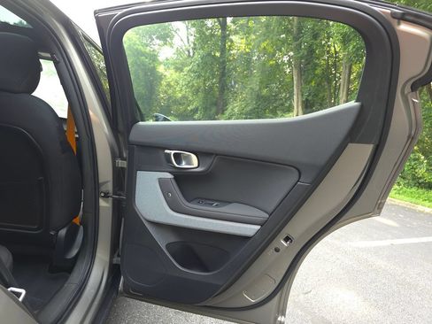 Used 2022 Polestar Polestar 2 w/ Performance Package AWD/4WD image 22