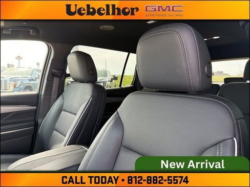 Used 2025 Buick Enclave Preferred image 26