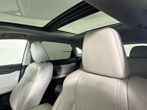 Used 2016 Lexus RX 450h AWD image 9