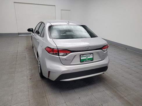 Used 2021 Toyota Corolla LE FWD image 6