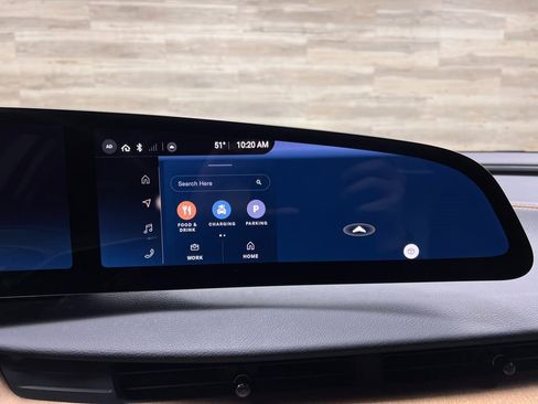 Used 2023 Lucid Air Touring image 17