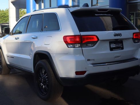 Used 2019 Jeep Grand Cherokee Limited w/ Luxury Group II AWD/4WD image 3