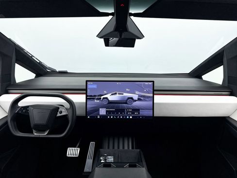 Used 2024 Tesla Cybertruck AWD Crew Cab image 20