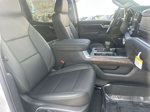 New 2026 GMC Sierra 1500 SLT w/ SLT Premium Package image 29