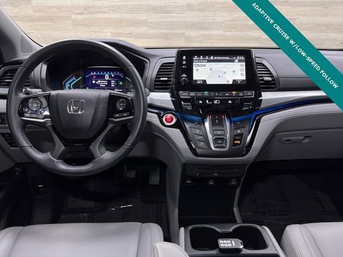 Used 2023 Honda Odyssey Touring image 2