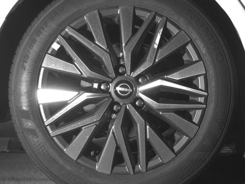 Used 2025 Nissan Altima 2.5 SV image 15