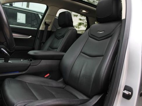 Used 2019 Cadillac XT5 Premium Luxury AWD/4WD image 20
