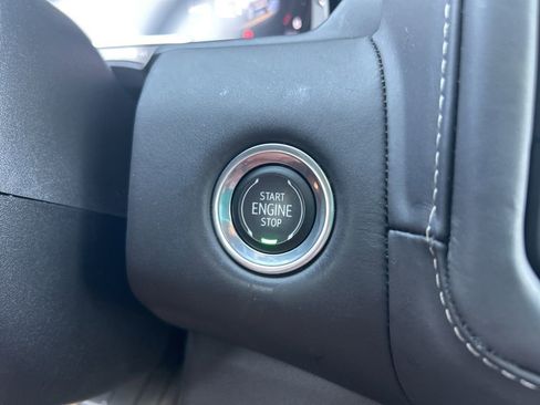 Used 2023 GMC Yukon Denali Ultimate image 24