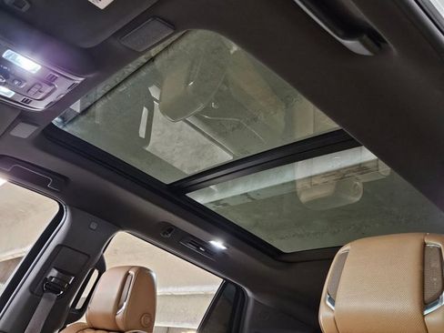 Used 2023 Cadillac Escalade Sport w/ LPO, ONYX Package AWD/4WD image 15