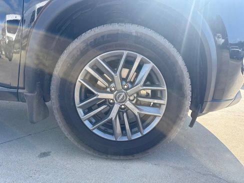 Used 2023 Nissan Rogue S FWD image 9