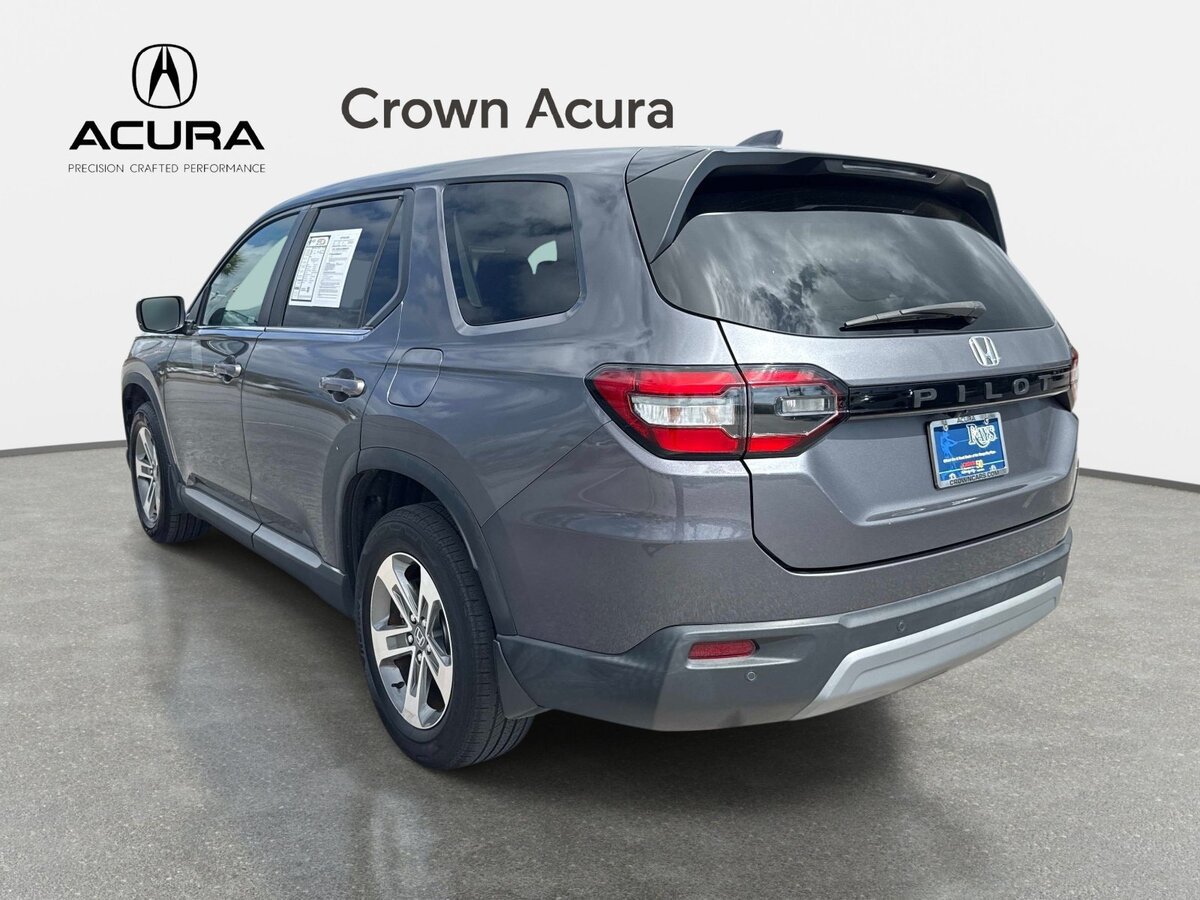 Used 2024 Honda Pilot EX-L image 3