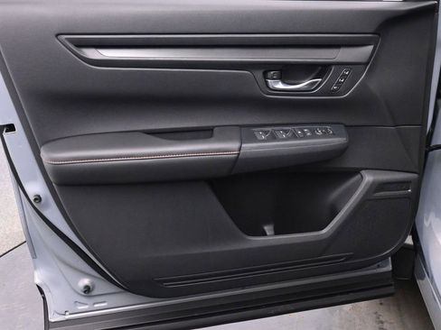 Used 2025 Honda CR-V Sport-L image 13