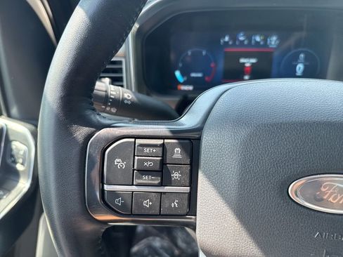 Used 2025 Ford F250 Platinum AWD/4WD image 16