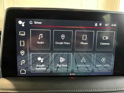 Used 2023 GMC Yukon SLE w/ Gmc Pro Safety Plus Package image 16