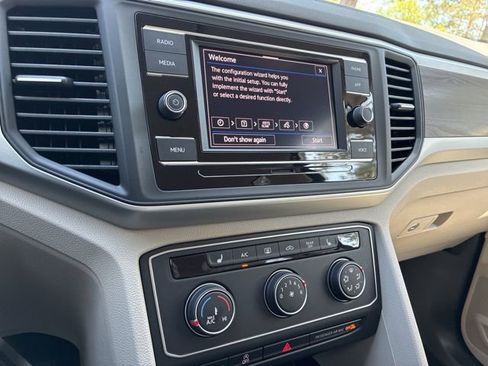 Used 2023 Volkswagen Atlas SE FWD image 31