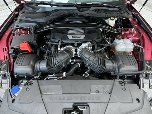 Used 2025 Ford Mustang GT Premium RWD image 29