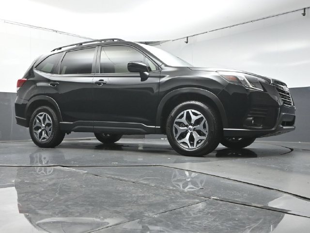 Used 2024 Subaru Forester Premium AWD/4WD image 39