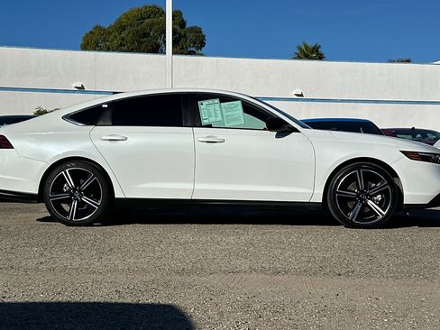 Used 2023 Honda Accord Sport image 3