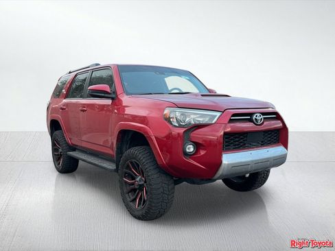 Used 2021 Toyota 4Runner TRD Off-Road AWD/4WD image 5