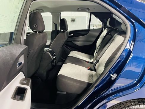 Used 2022 Chevrolet Equinox LS image 26
