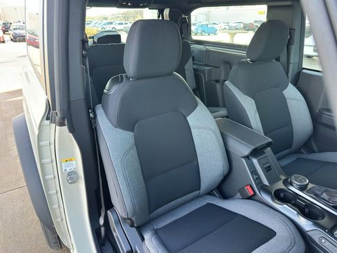 New 2025 Ford Bronco 2-Door image 28