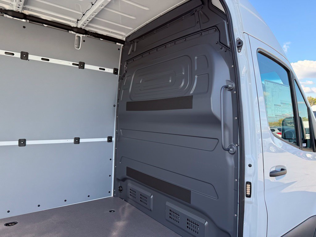 New 2026 Mercedes-Benz Sprinter 2500 image 25