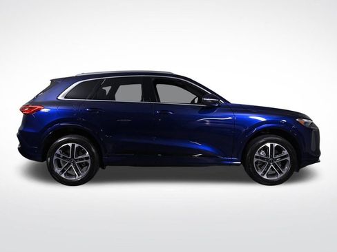 Used 2025 Audi Q5 Premium w/ Convenience Package AWD/4WD image 6
