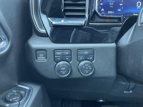 Used 2024 Chevrolet Silverado 1500 RST image 18