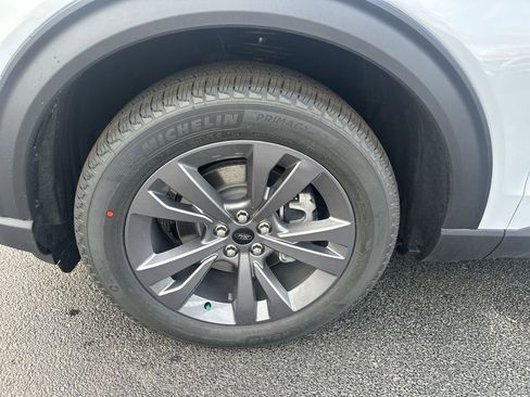 New 2026 Ford Explorer Active w/ Active Comfort Package AWD/4WD image 15