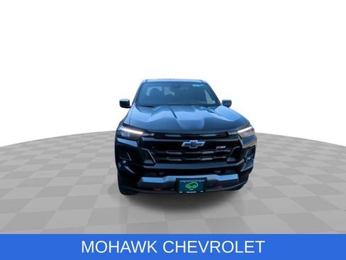 Certified 2024 Chevrolet Colorado Z71 w/ LPO, Dark Essentials Package AWD/4WD image 3