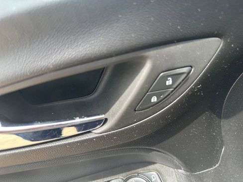 Used 2024 Chevrolet Equinox LT FWD image 8