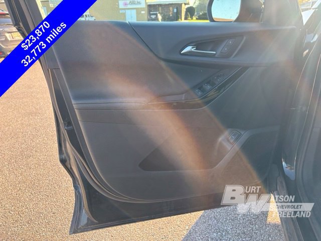 Used 2025 Chevrolet Equinox LT w/ Convenience Package II FWD image 12